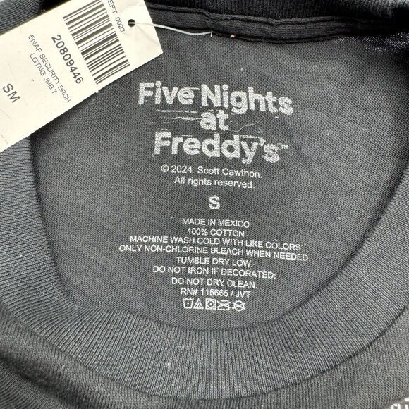 Five Nights At Freddy's Security Breach Glow-In-The-Dark SMALL T-Shirt New - Picture 4 of 6